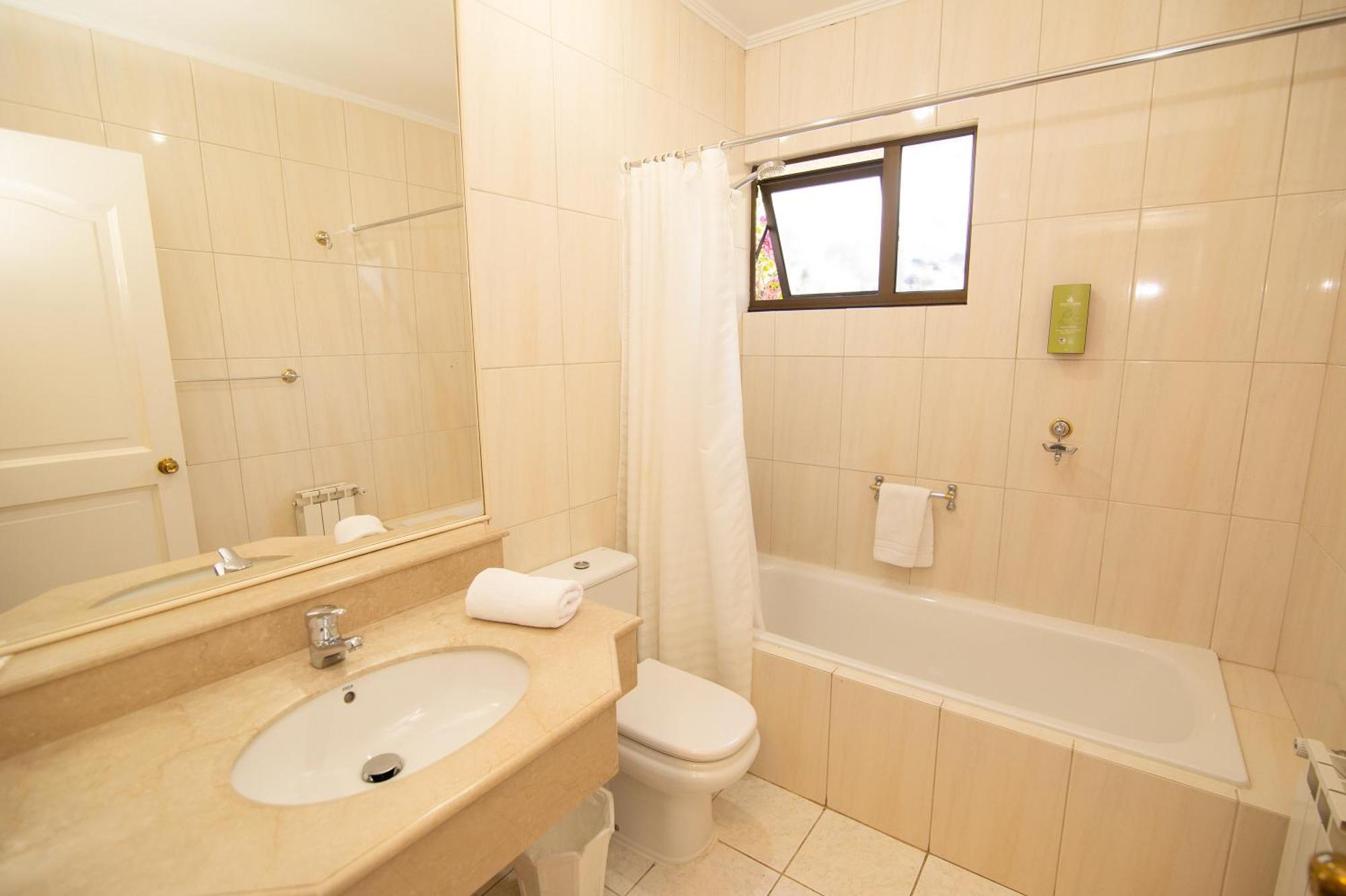 Hotel Inti Kuyen Plaza Pucón Esterno foto