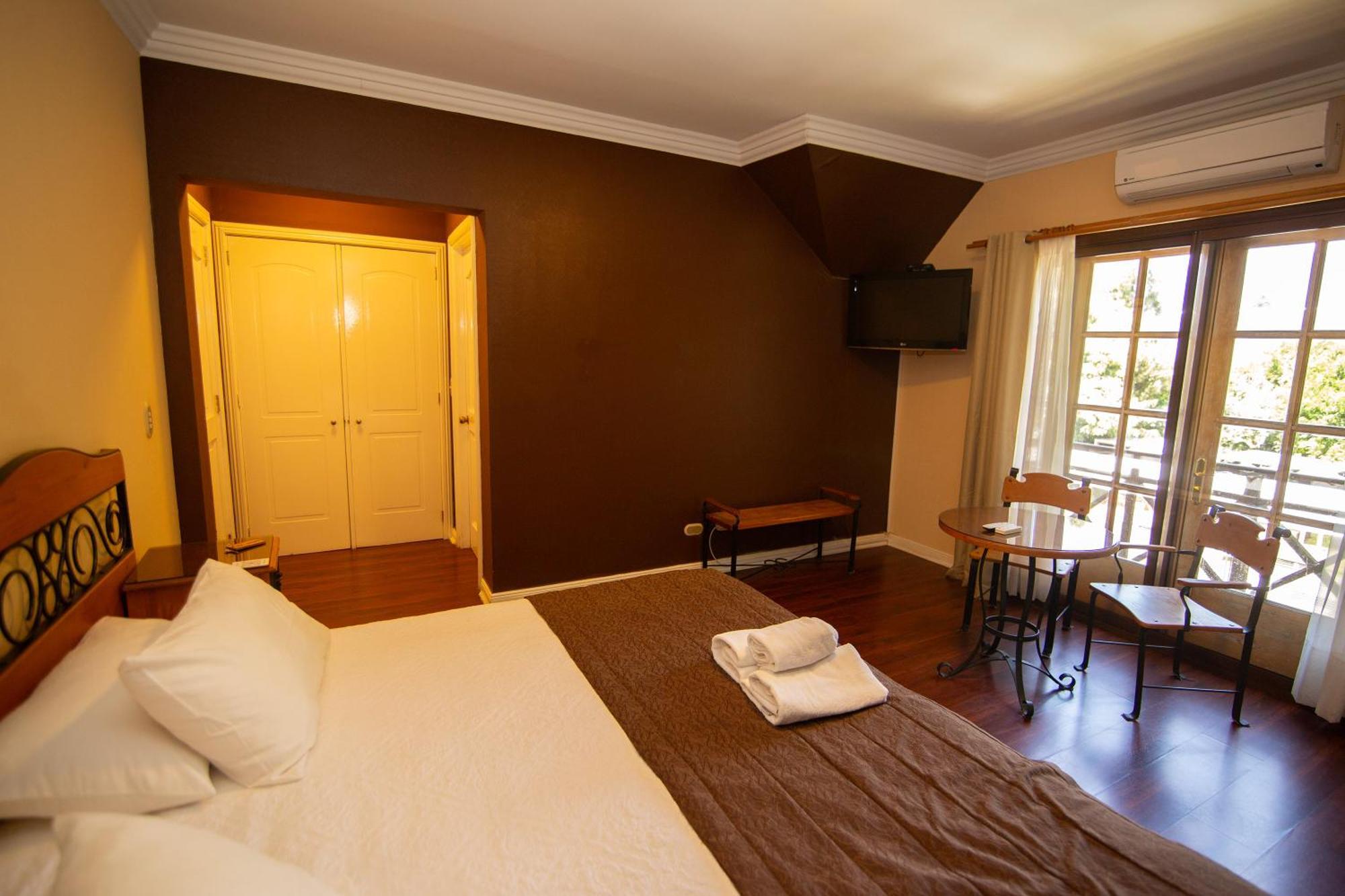 Hotel Inti Kuyen Plaza Pucón Esterno foto