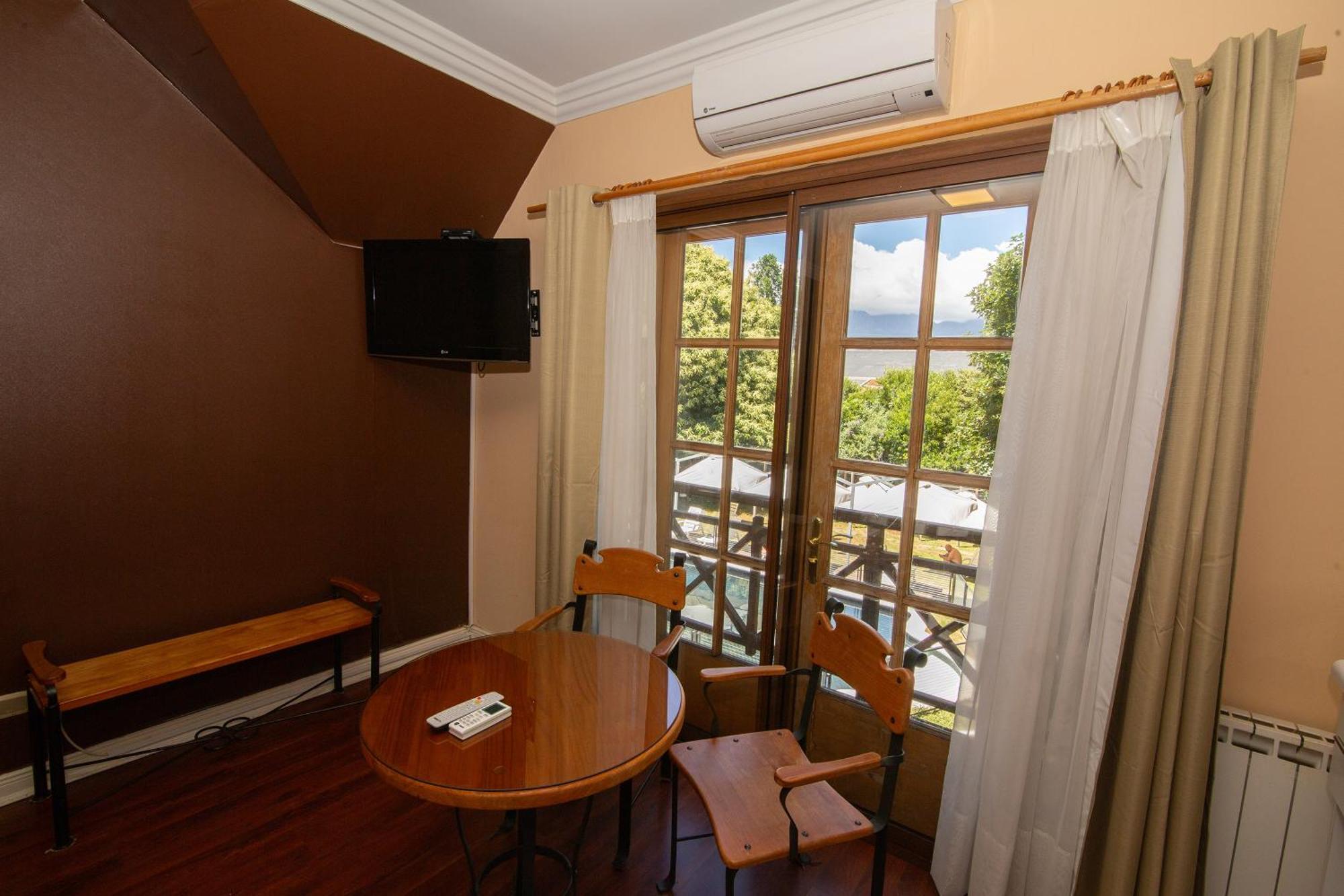 Hotel Inti Kuyen Plaza Pucón Esterno foto